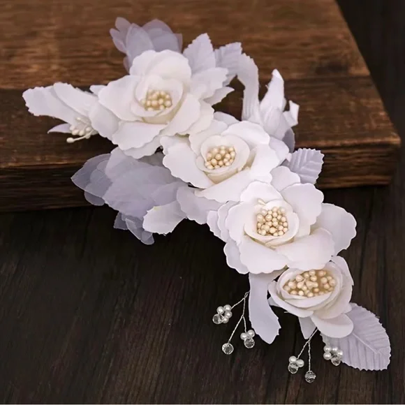 ‼️‼️SOLD OUT LOCALLY ‼️‼️Flowers Pearl Hair Clips Wedding Headwear Handmade - Picture 5 of 6